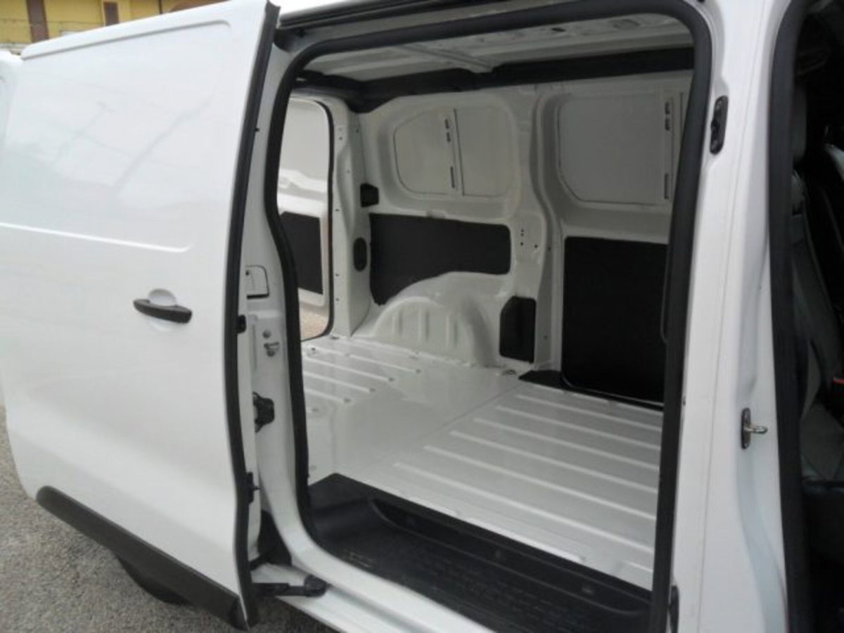 Opel Vivaro Furgone 1.5 Diesel 120CV S&S PC-TN S Furgone Enjoy (10)