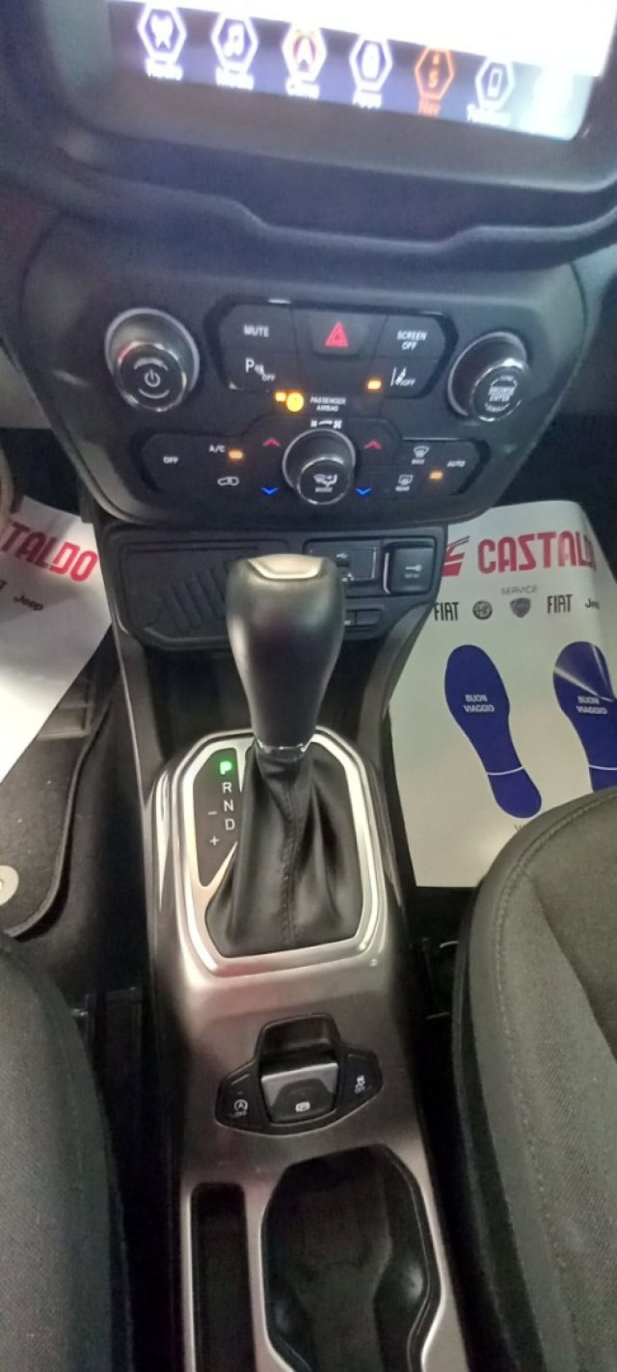 Jeep Renegade 1.3 T4 DDCT Limited (18)