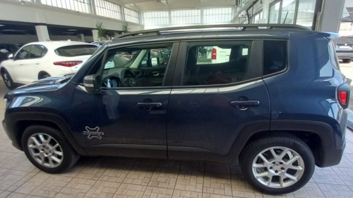 Jeep Renegade 1.3 T4 DDCT Limited (4)