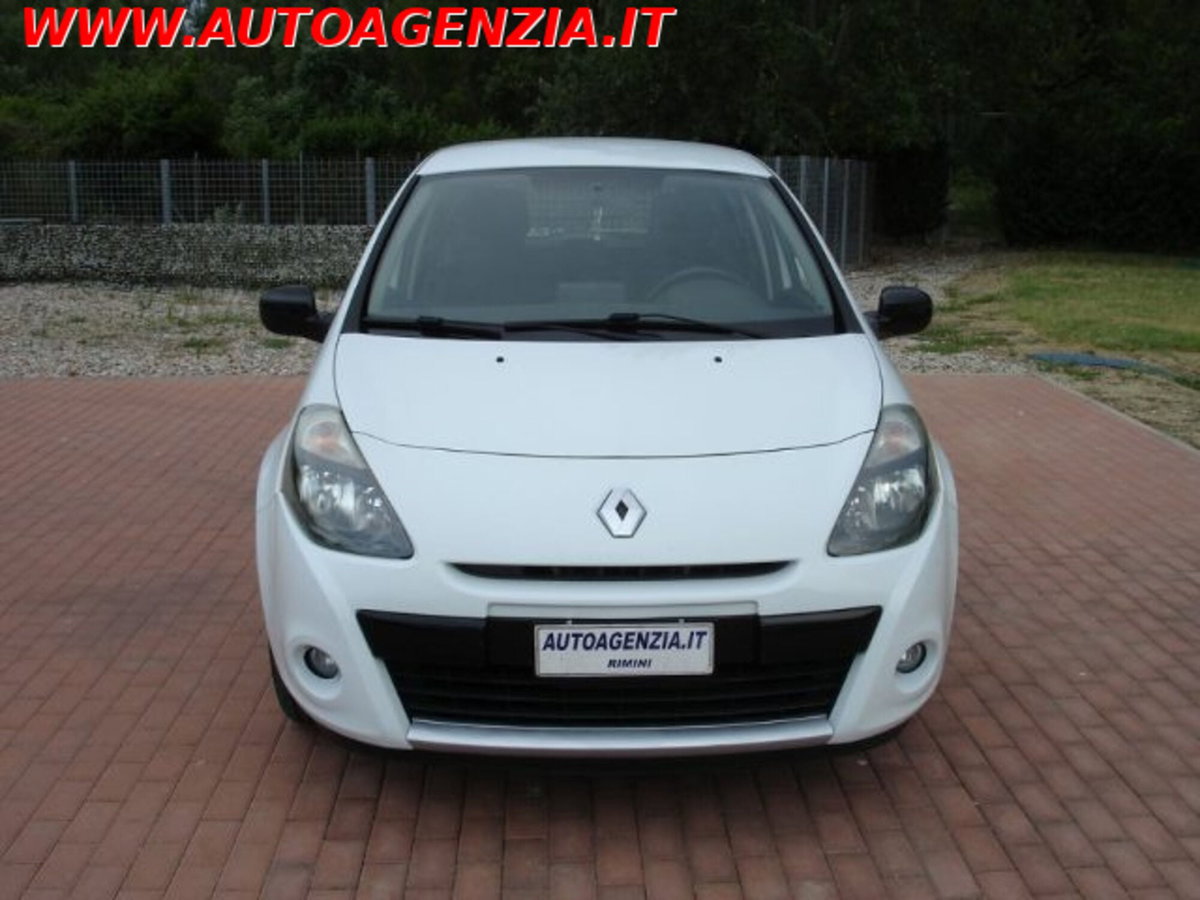 Renault Clio 1.2 16V 5 porte Dynamique (5)
