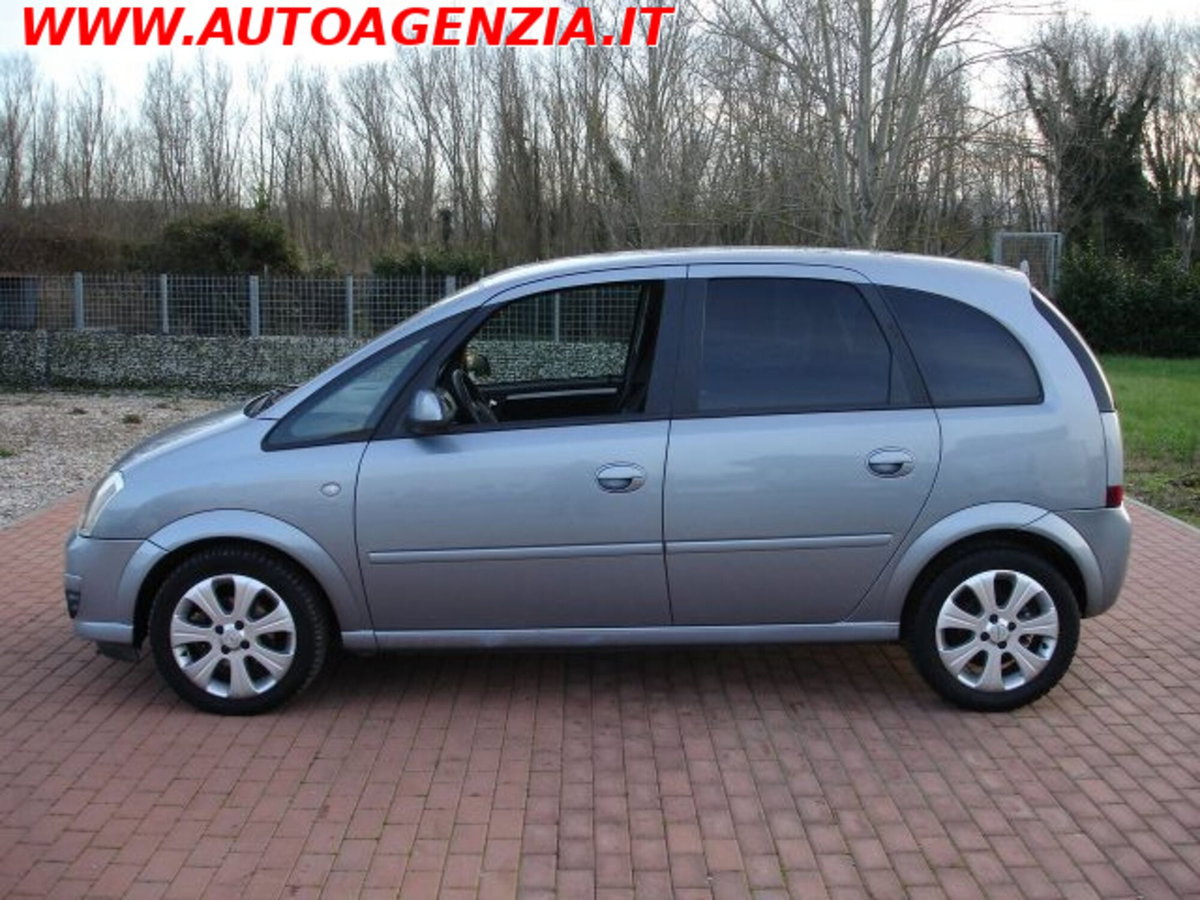 Opel Meriva 1.4 16V Cosmo (4)