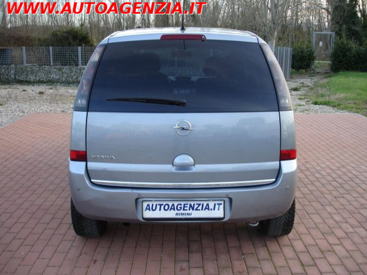 Opel Meriva 1.4 16V Cosmo (7)