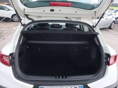 Kia Stonic 1.0 T-GDi 100 CV MHEV iMT Style (12)
