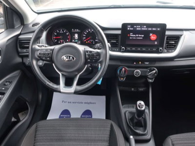 Kia Stonic 1.0 T-GDi 100 CV MHEV iMT Style (6)