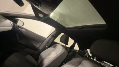 Volkswagen Taigo 1.0 tsi R-Line 115cv (13)