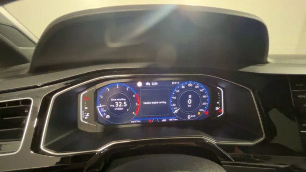 Volkswagen Taigo 1.0 tsi R-Line 115cv (15)