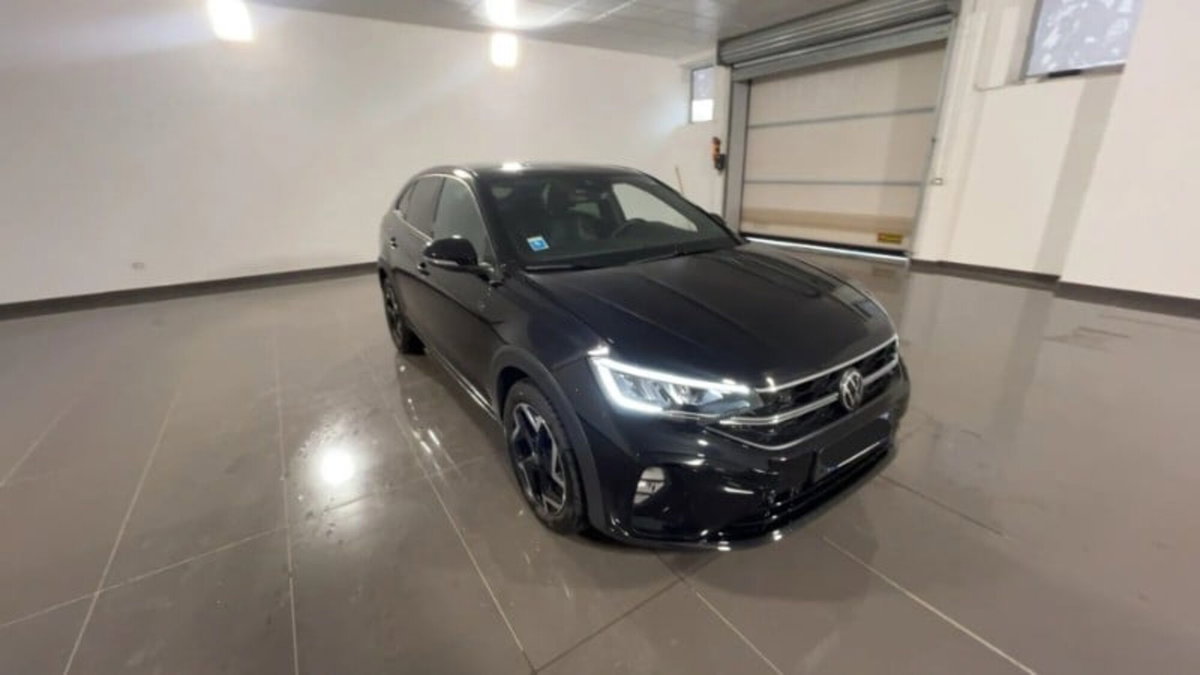 Volkswagen Taigo 1.0 tsi R-Line 115cv (3)