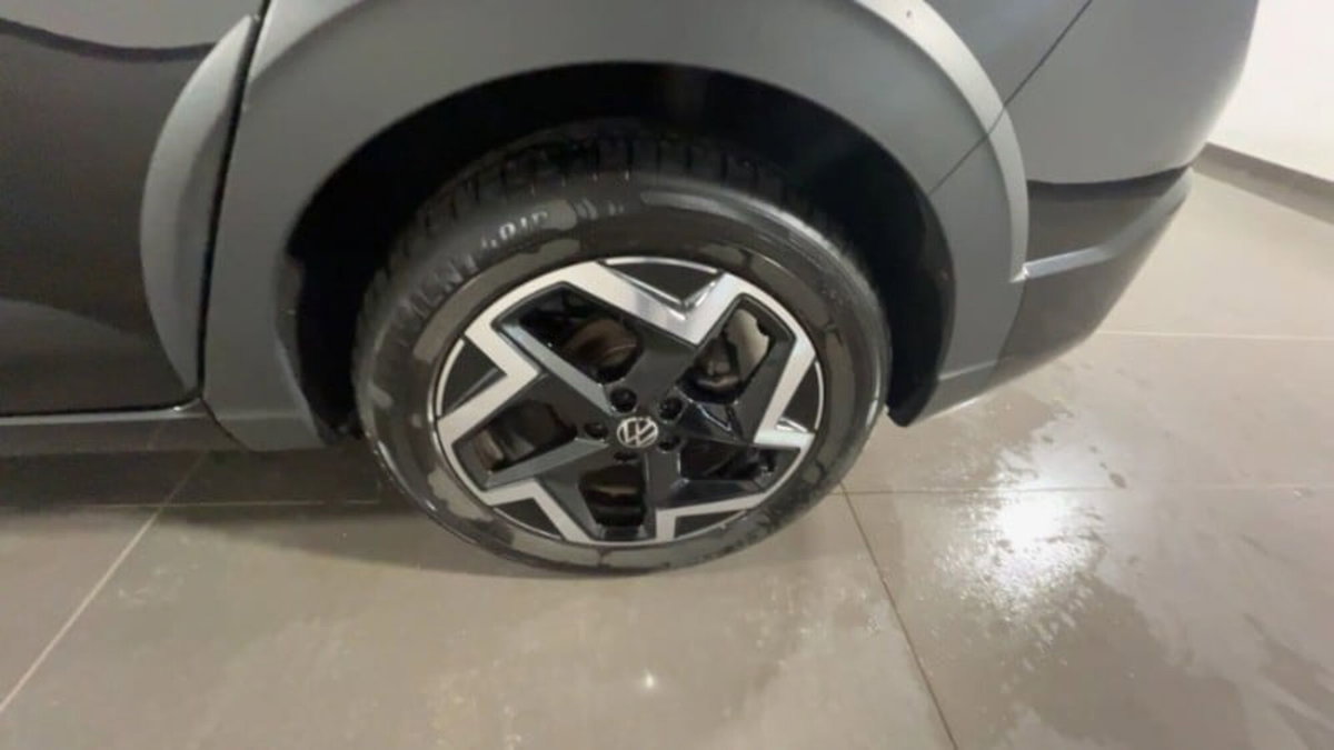 Volkswagen Taigo 1.0 tsi R-Line 115cv (7)