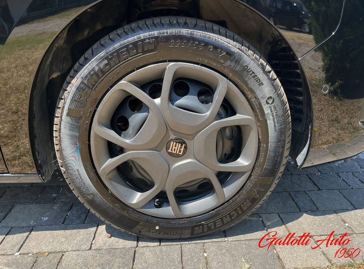 Fiat Ulysse 2.2 MJT Emotion (17)