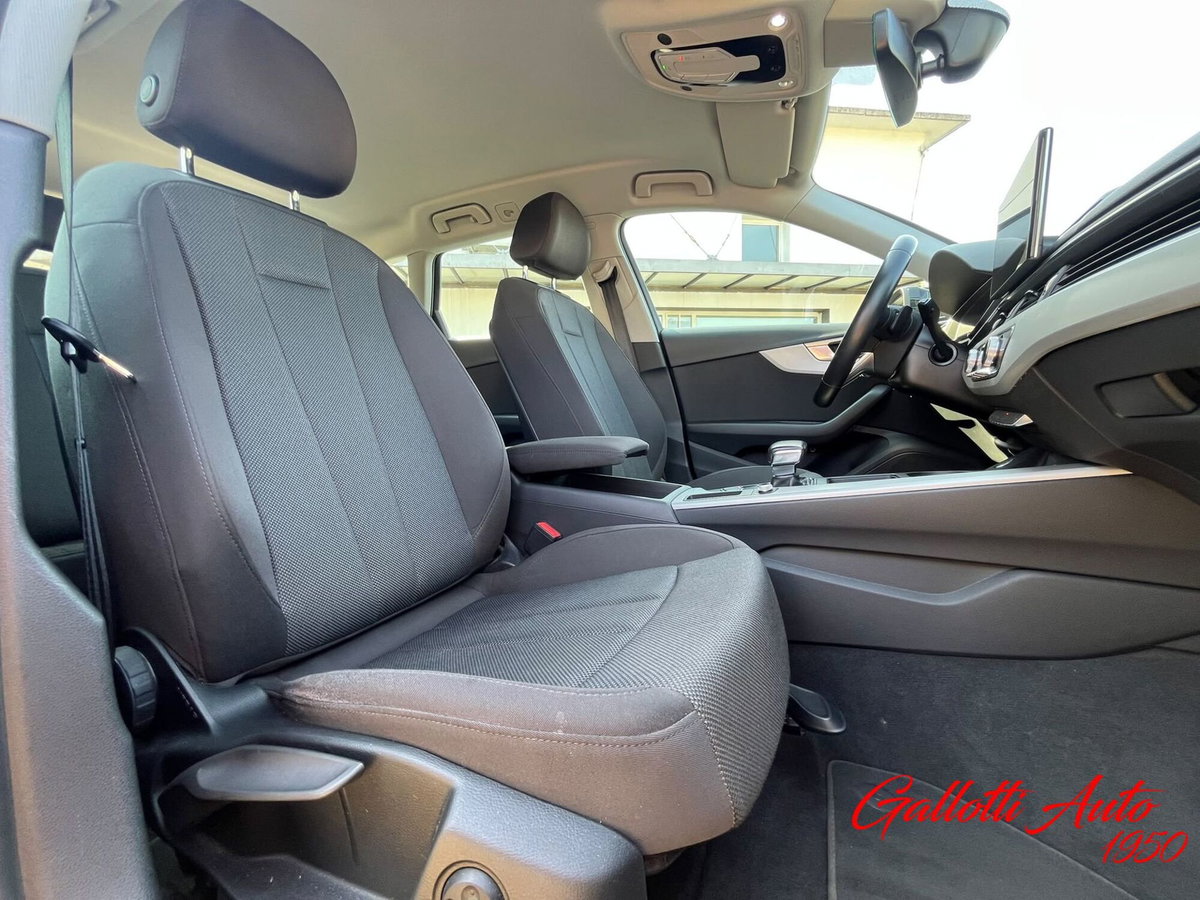 Audi A4 30 2.0 tdi mhev S line edition 136cv s-tronic (9)