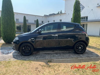 Lancia Ypsilon 1.0 FireFly 5 porte S&S Hybrid Ecochic Gold (3)