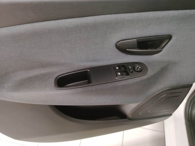Lancia Ypsilon 1.0 FireFly 5 porte S&S Hybrid Ecochic Gold (9)