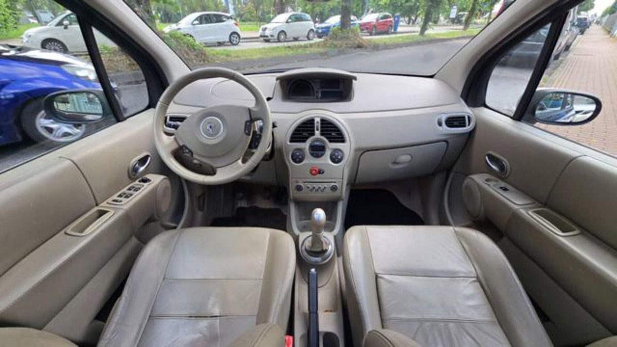 Renault Modus 1.6 16V Initiale (17)