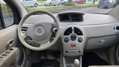 Renault Modus 1.6 16V Initiale (18)
