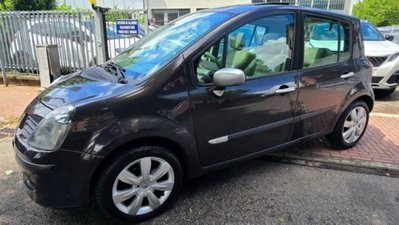 Renault Modus 1.6 16V Initiale (2)