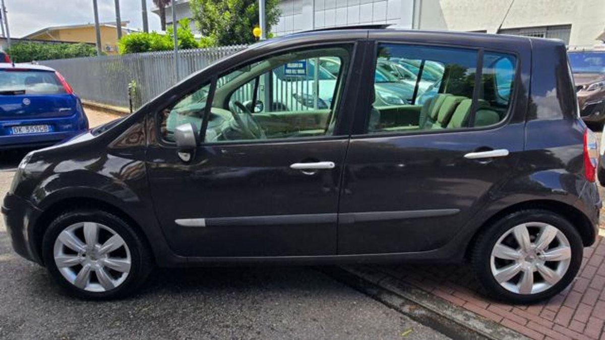 Renault Modus 1.6 16V Initiale (3)