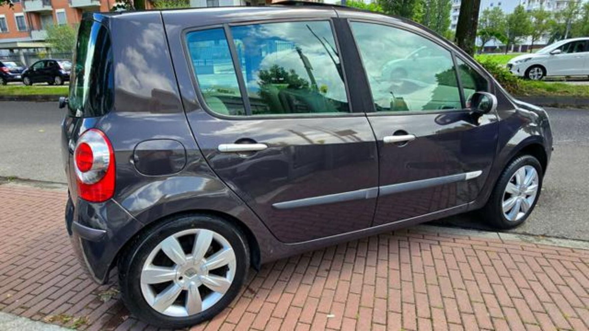 Renault Modus 1.6 16V Initiale (8)