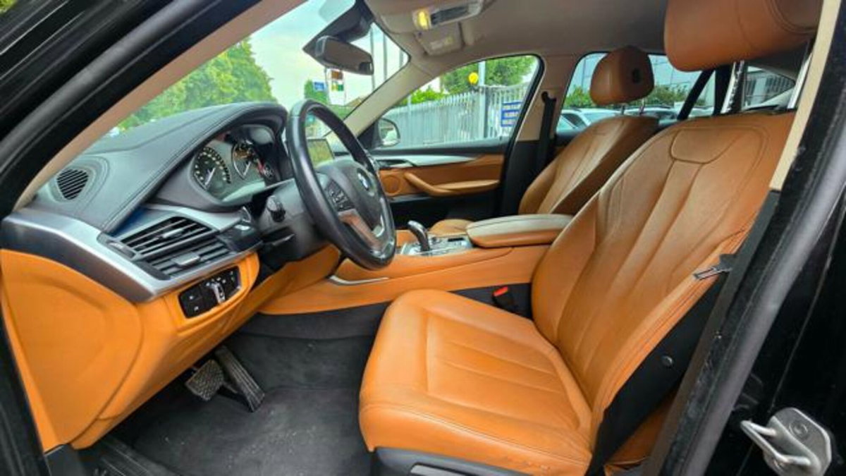 BMW X6 xDrive30d 258CV (14)