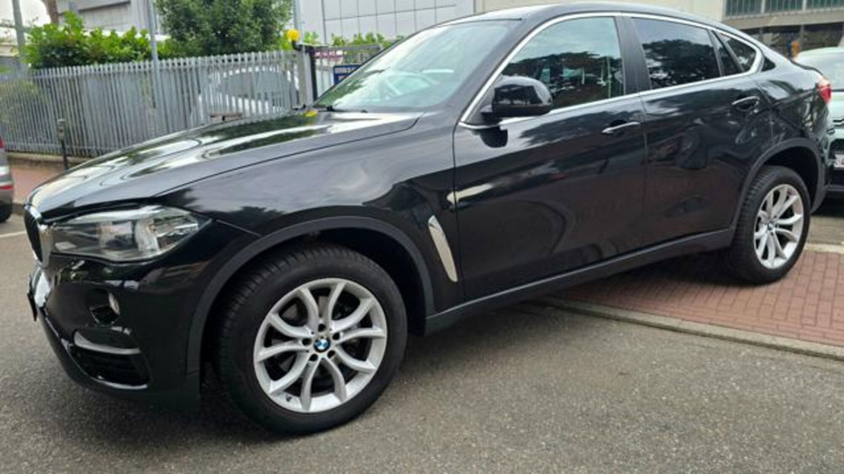 BMW X6 xDrive30d 258CV (2)