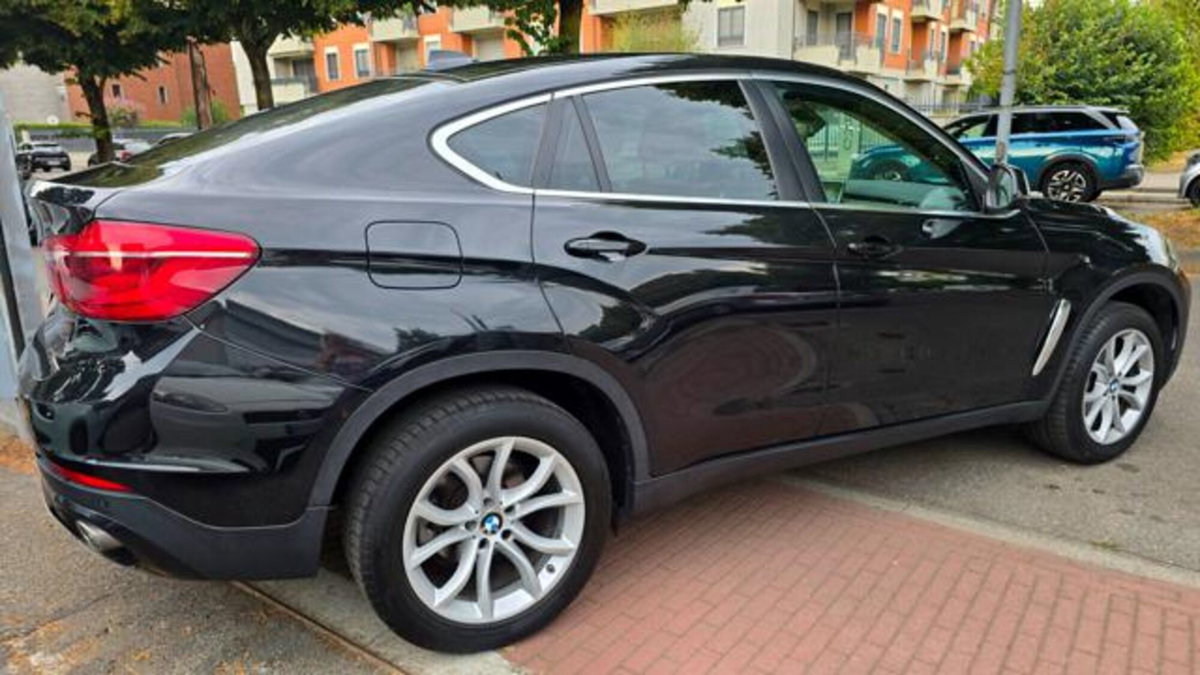 BMW X6 xDrive30d 258CV (8)