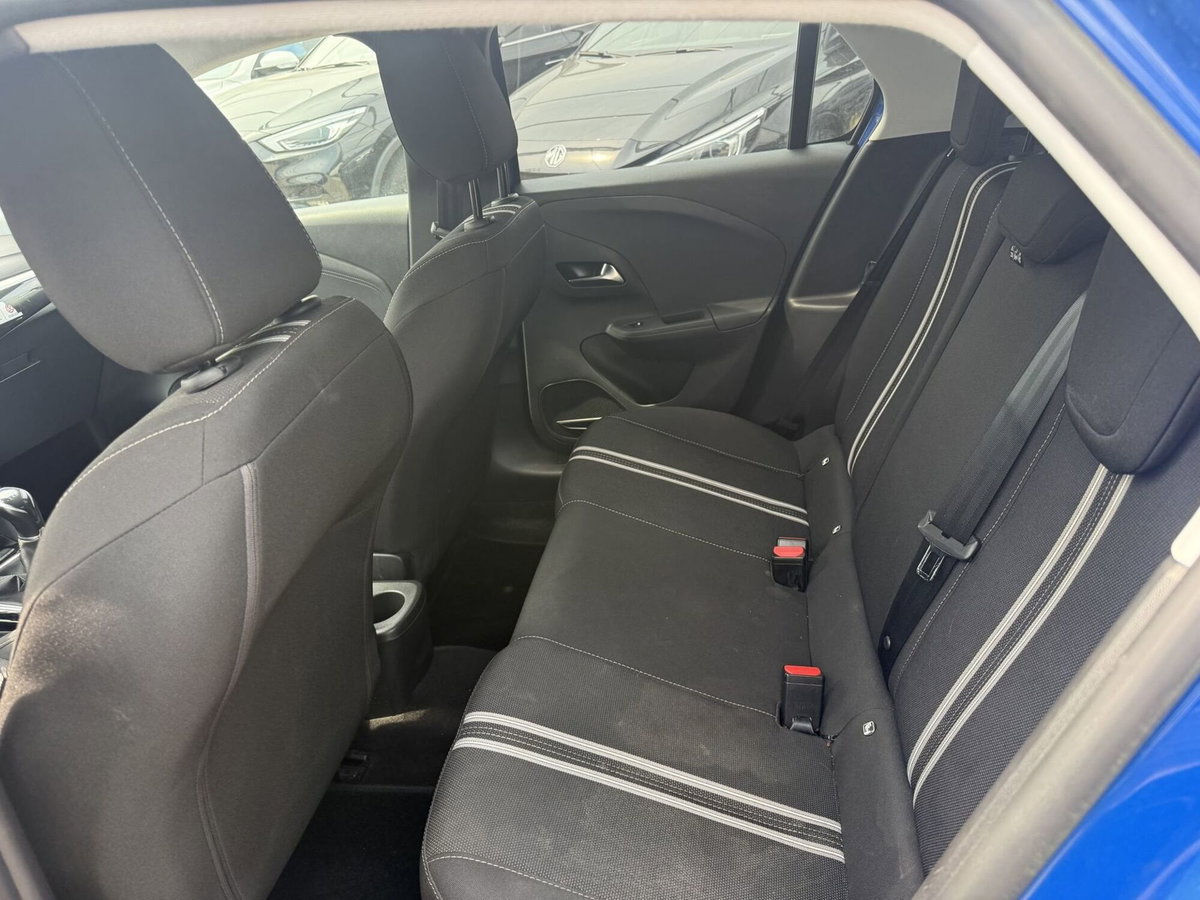 Opel Corsa 1.2 Design & Tech (10)
