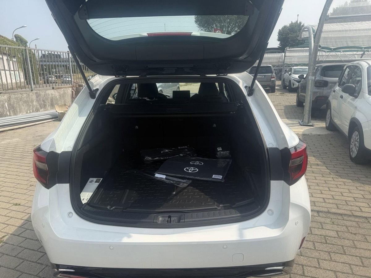 Toyota Corolla Touring Sports Active 1.8 Hybrid  Tech (8)