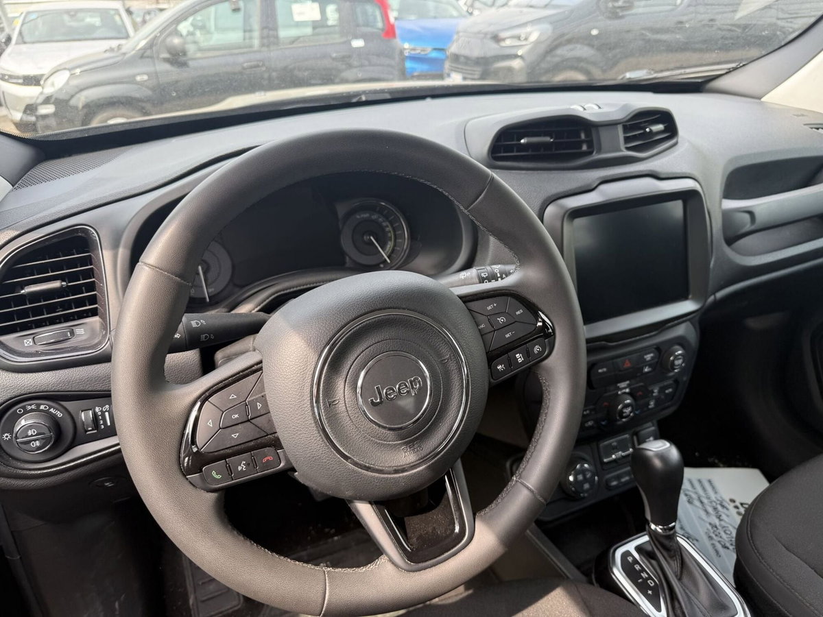 Jeep Renegade 1.3 T4 190CV PHEV 4xe AT6 Limited (10)