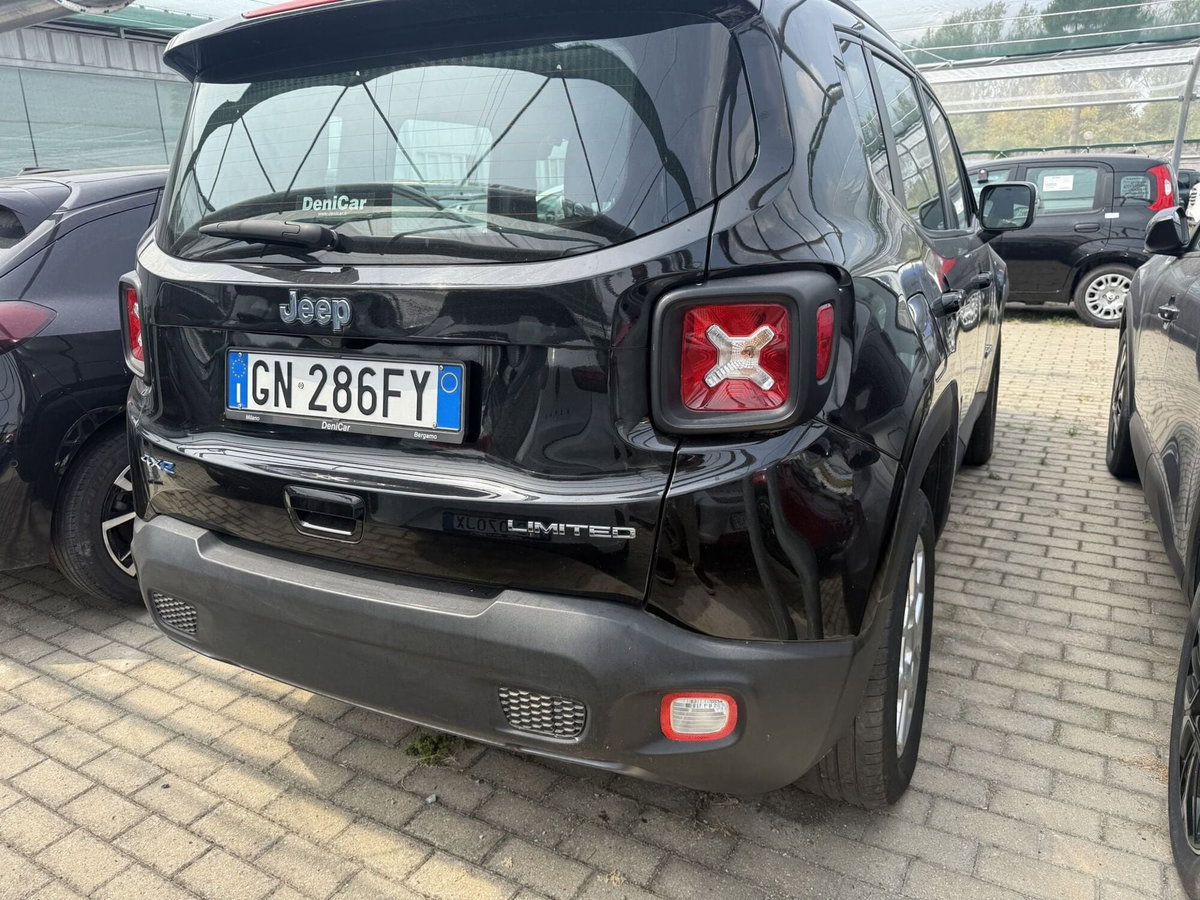 Jeep Renegade 1.3 T4 190CV PHEV 4xe AT6 Limited (7)