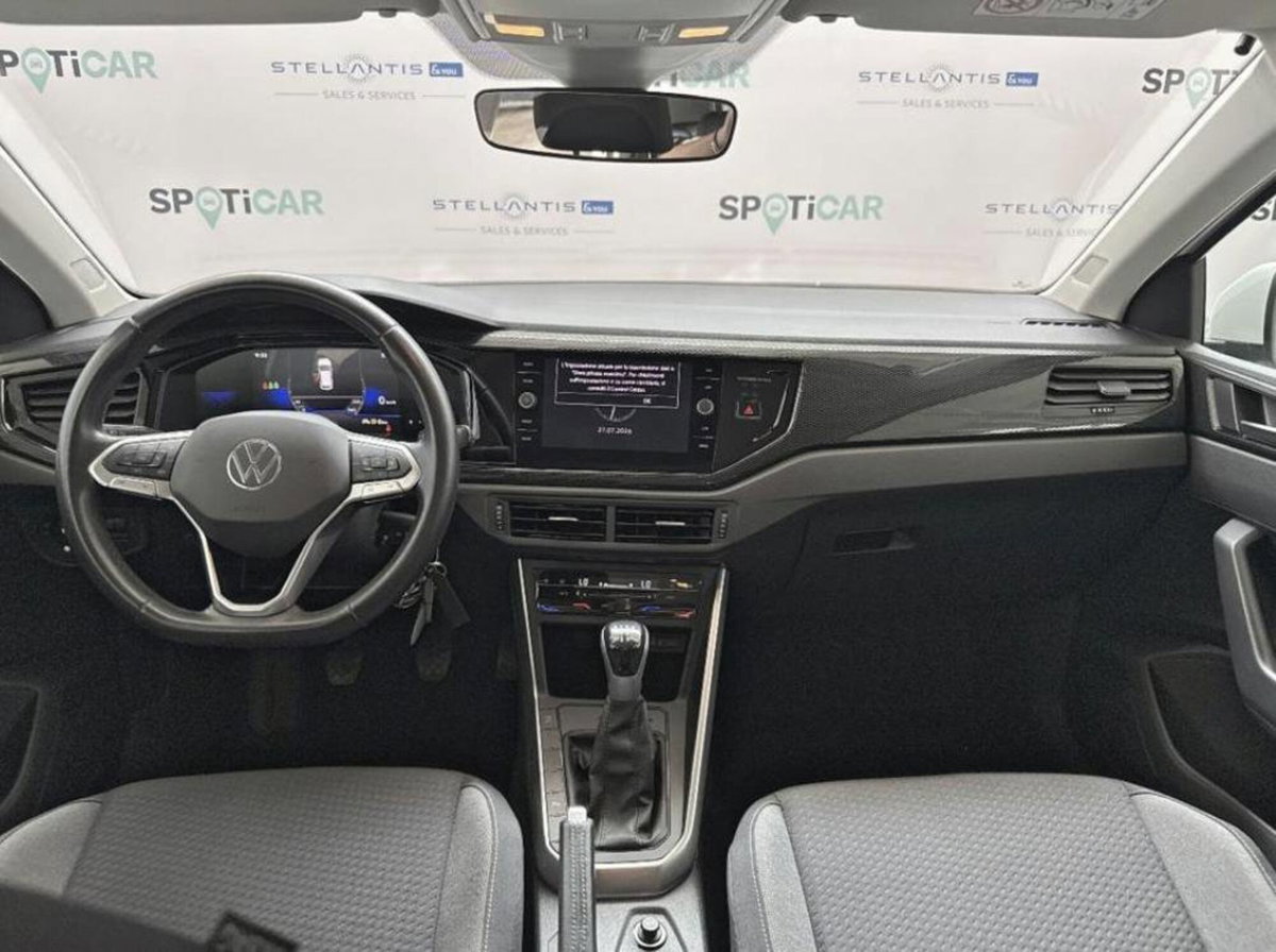 Volkswagen Polo 1.0 tsi Life 95cv (6)