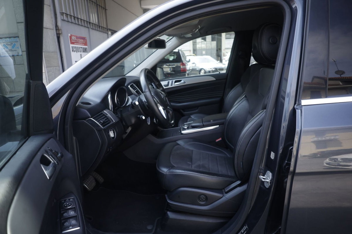 Mercedes-Benz Classe ML 350 BlueTEC 4Matic Premium (16)