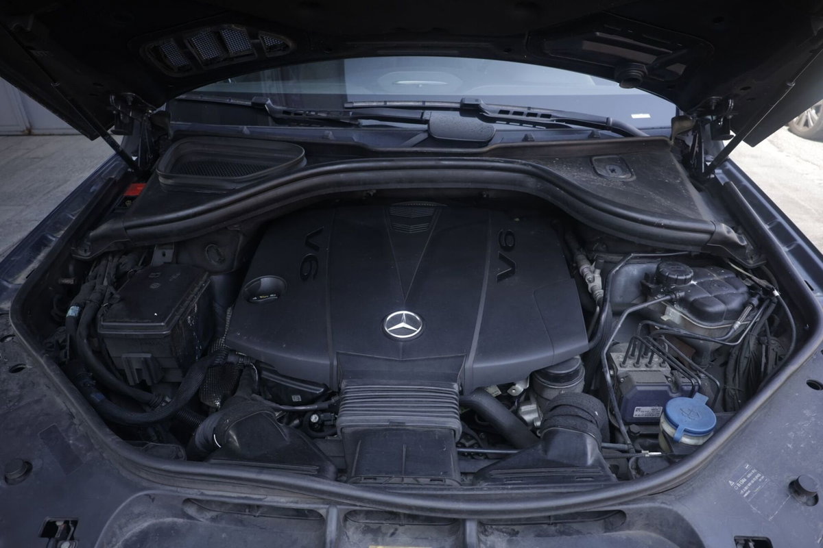 Mercedes-Benz Classe ML 350 BlueTEC 4Matic Premium (18)