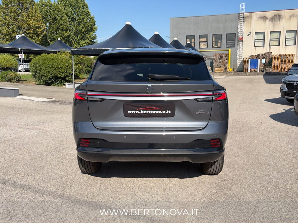 Mg HS 1.5 hybrid+ Luxury auto (4)