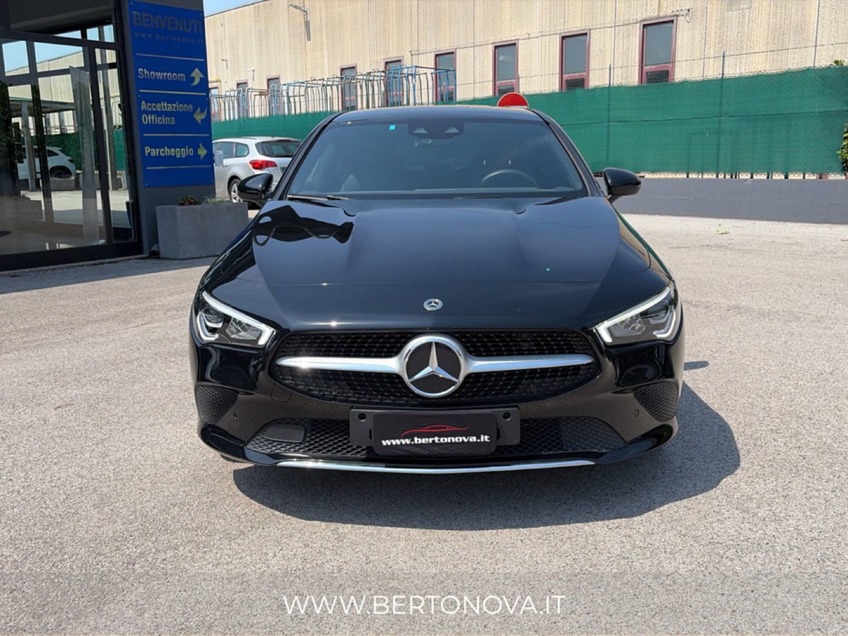 Mercedes-Benz CLA Shooting Brake 180 Automatic Shooting Brake Sport (5)