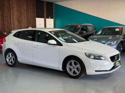 Volvo V40 D2 1.6 Business Edition (16)