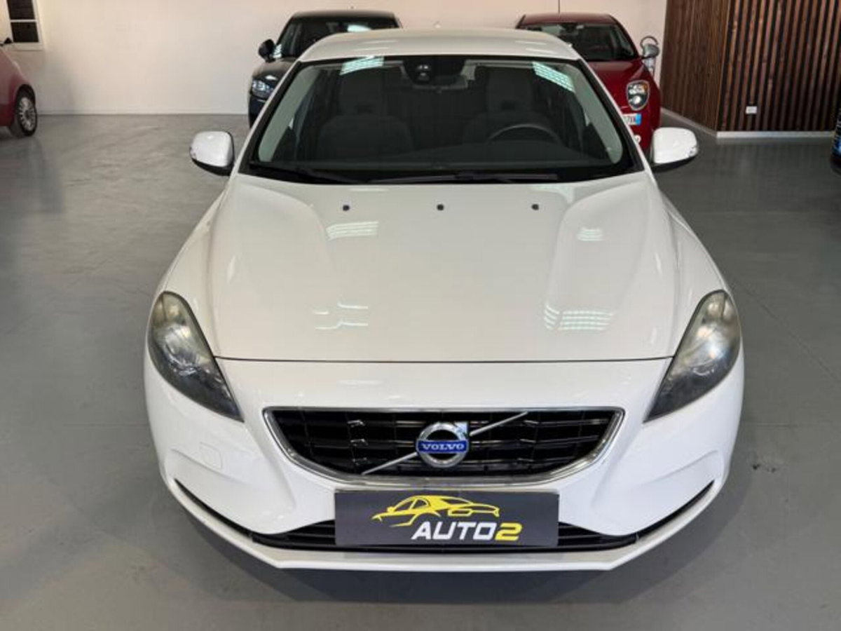 Volvo V40 D2 1.6 Business Edition (4)