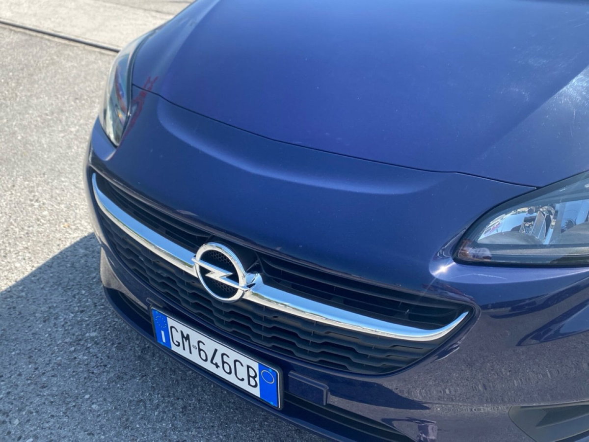Opel Corsa 1.4 90CV 5 porte Cosmo (13)