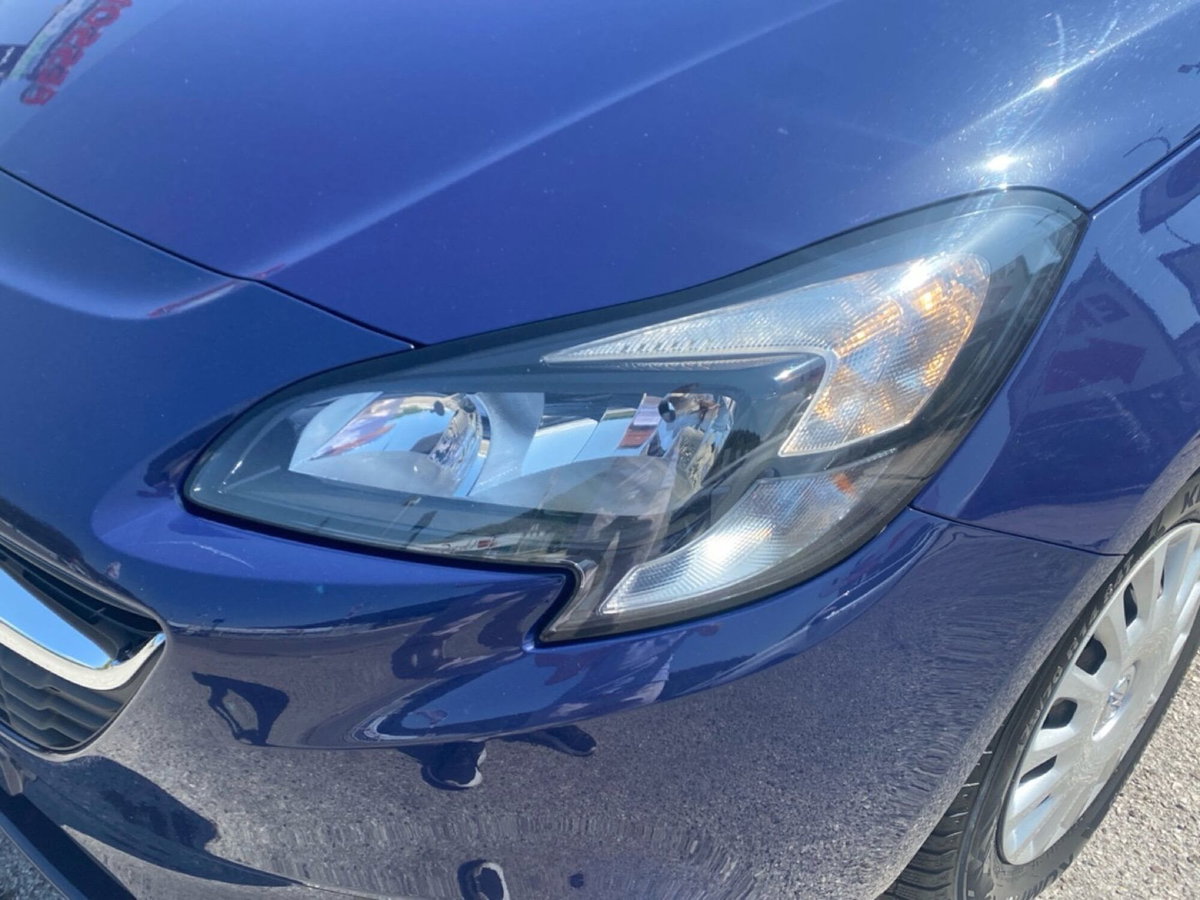Opel Corsa 1.4 90CV 5 porte Cosmo (9)