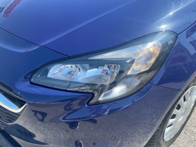 Opel Corsa 1.4 90CV 5 porte Cosmo (9)
