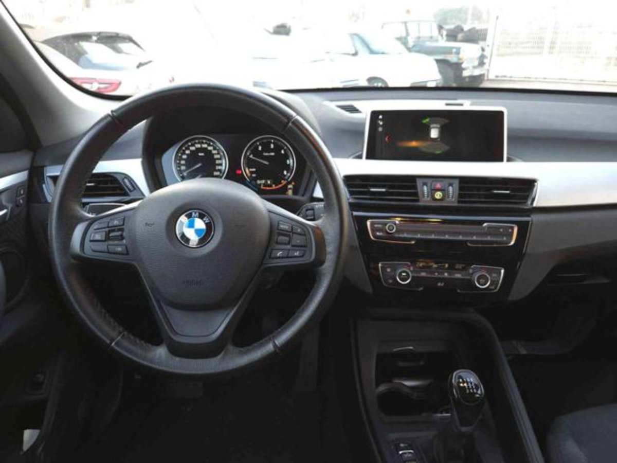 BMW X1 sDrive16d Advantage (16)
