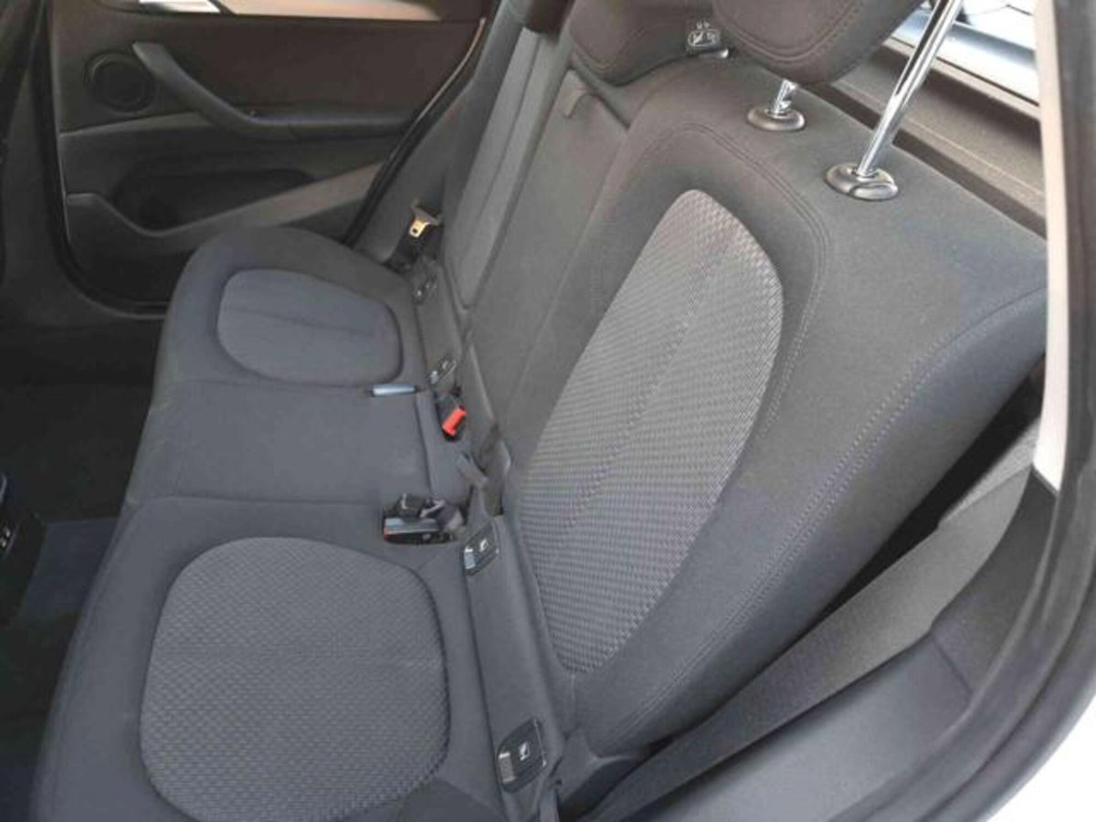 BMW X1 sDrive16d Advantage (18)