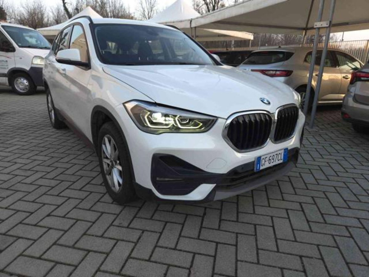 BMW X1 sDrive16d Advantage (6)