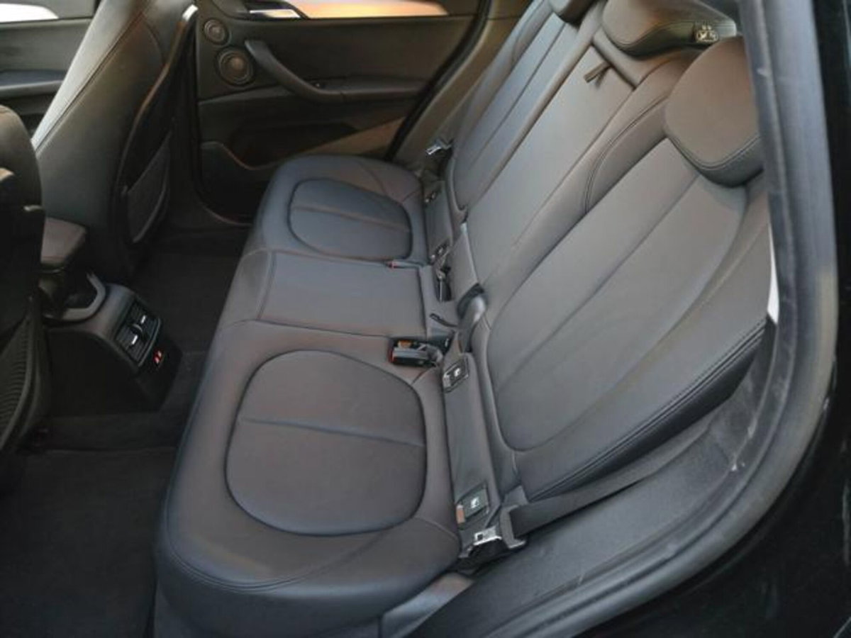 BMW X1 xDrive25e Advantage (14)