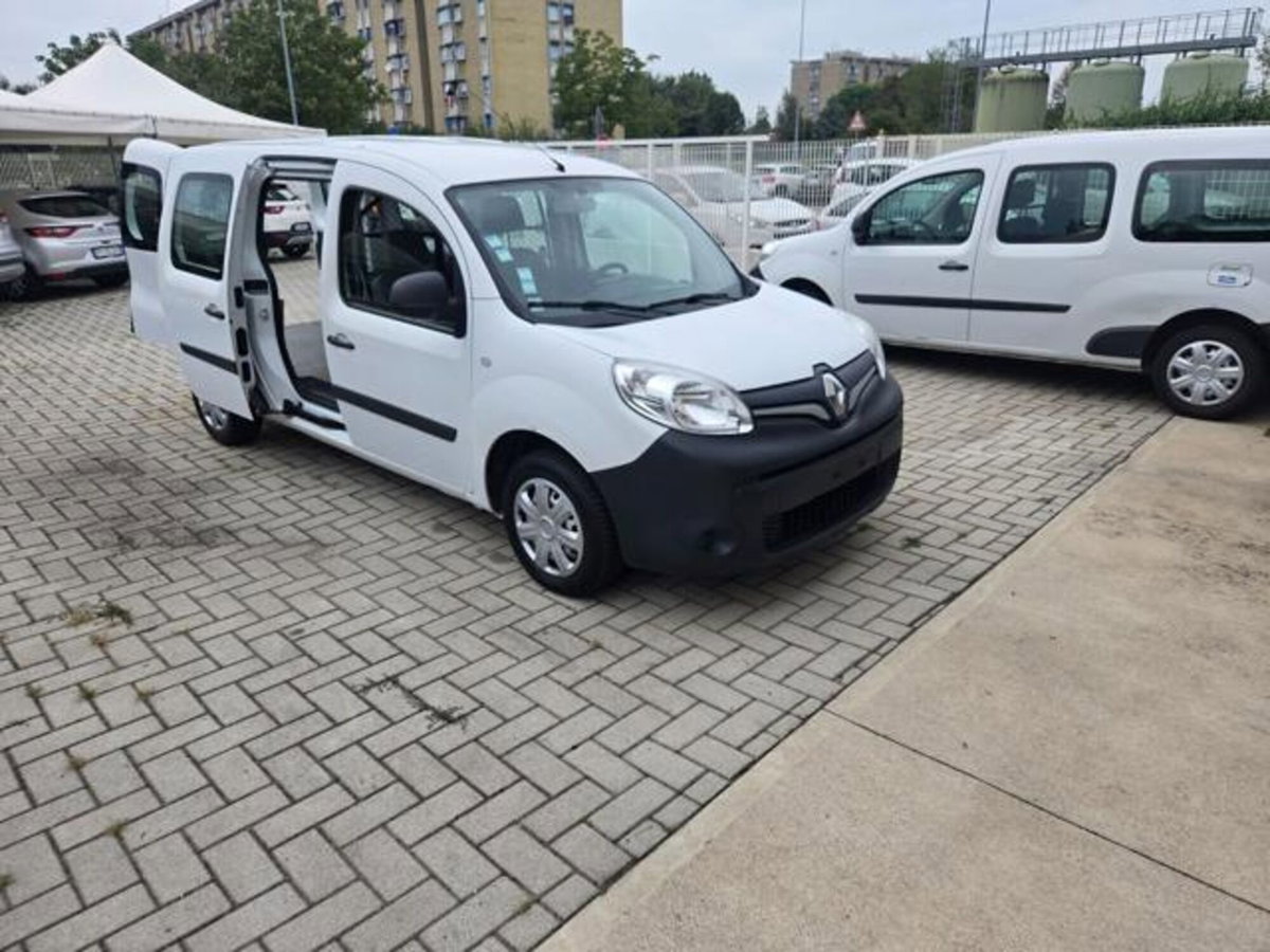 Renault Kangoo Blue dCi 115CV Express Maxi Furgone Ice Plus (16)