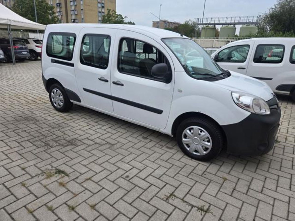 Renault Kangoo Blue dCi 115CV Express Maxi Furgone Ice Plus (6)