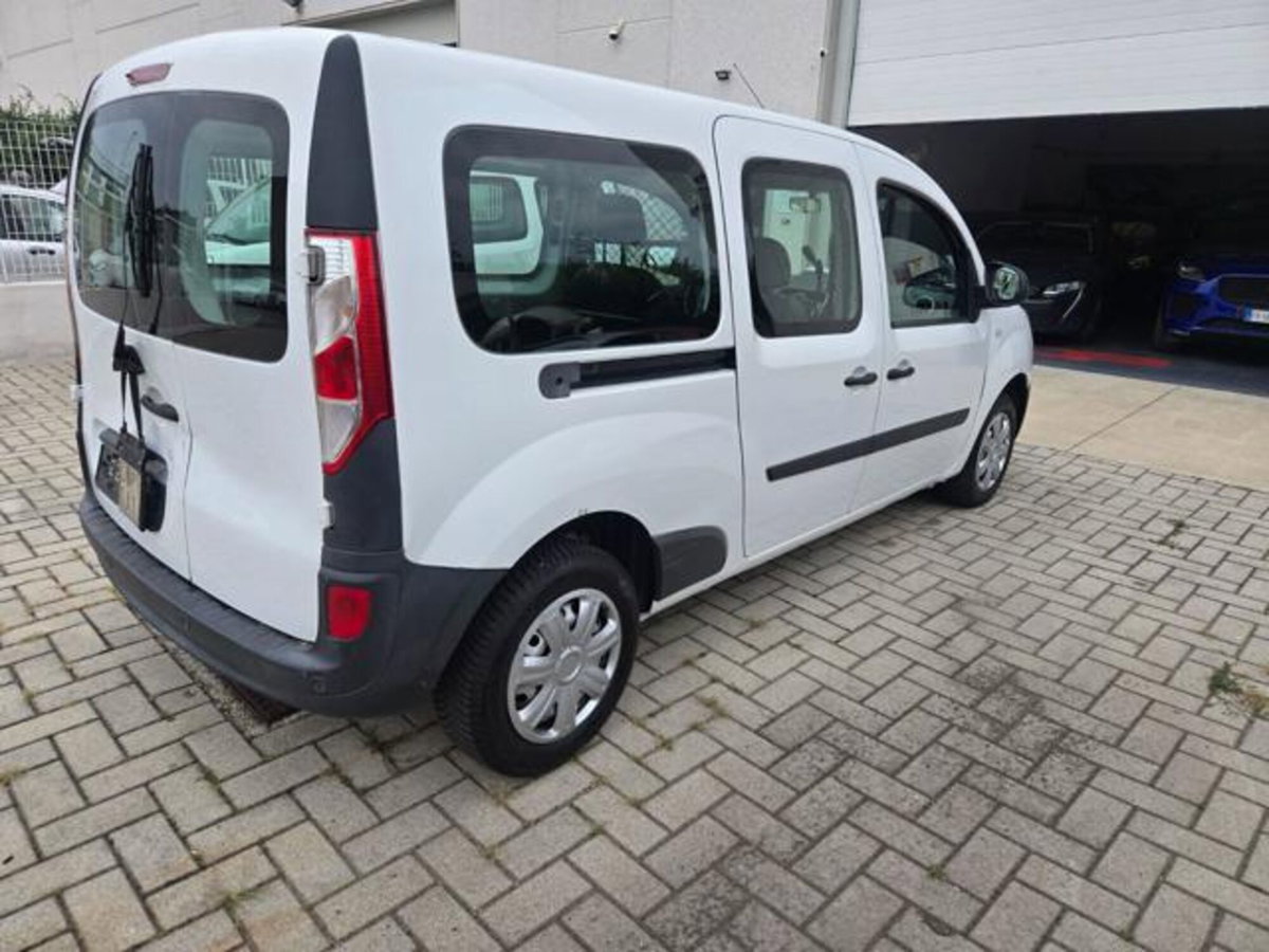 Renault Kangoo Blue dCi 115CV Express Maxi Furgone Ice Plus (7)