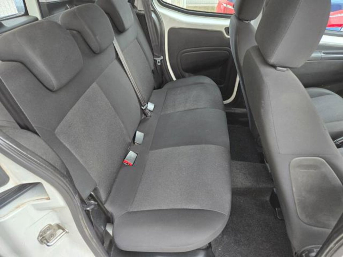 Fiat Qubo 1.4 8V 77 CV Lounge Natural Power (16)