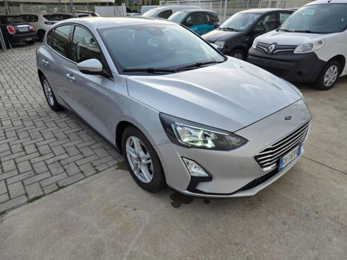 Ford Focus 1.0 EcoBoost Hybrid 125 CV Powershift 5p. Active X (17)
