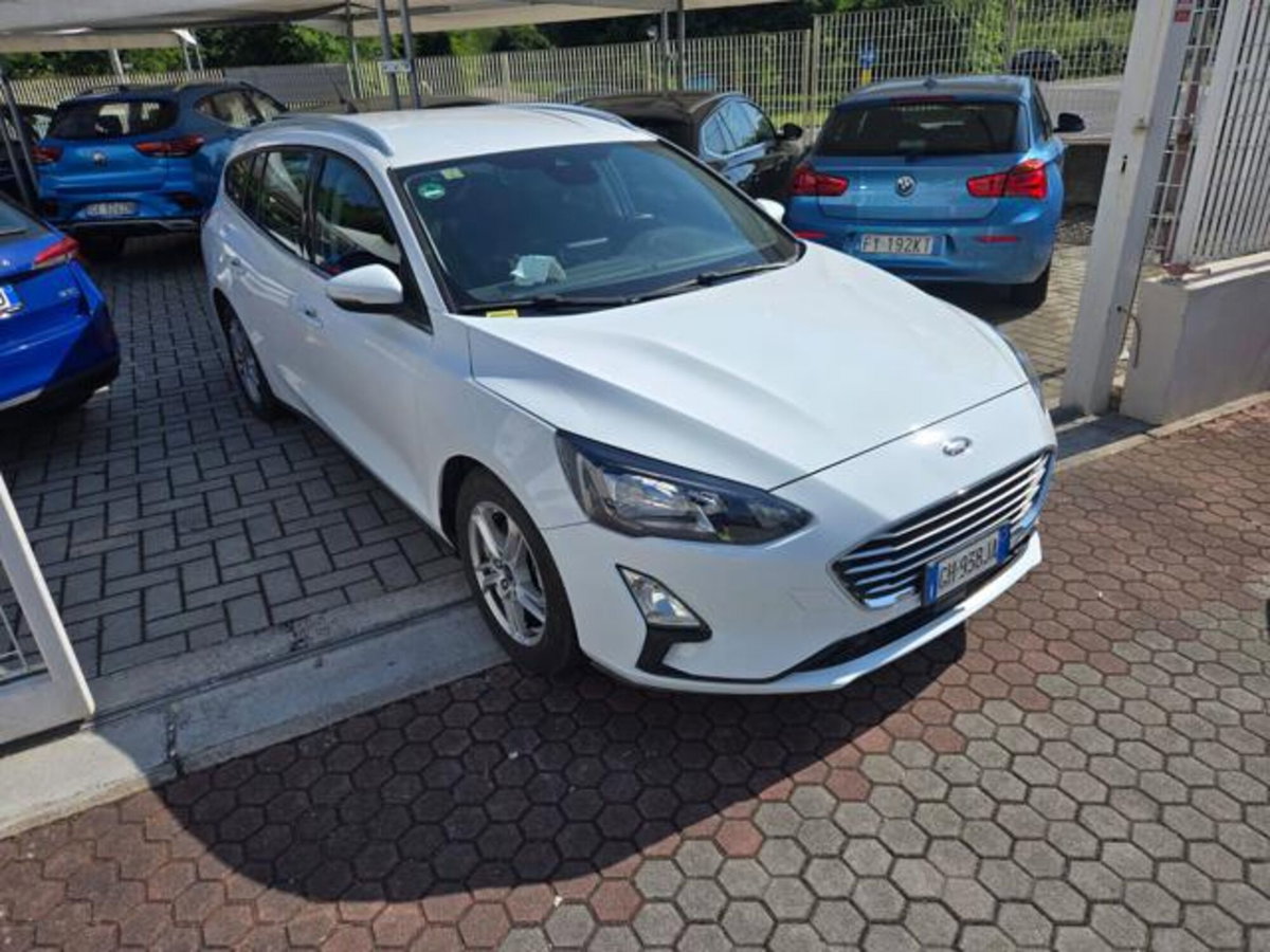 Ford Focus Station Wagon 1.0 EcoBoost Hybrid 125 CV SW Active (2)