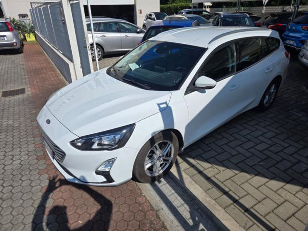 Ford Focus Station Wagon 1.0 EcoBoost Hybrid 125 CV SW Active (6)