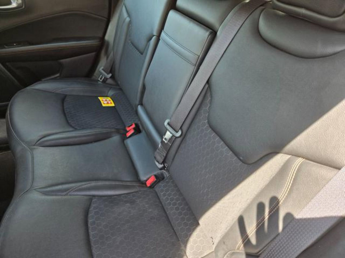 Jeep Compass 1.3 T4 190CV PHEV AT6 4xe Business Plus (14)